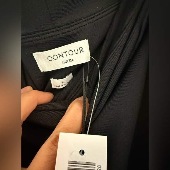 ARITZIA Contour Bodysuit in Black - BNWT - Picture 9 of 9